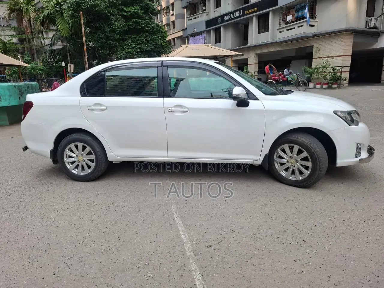 টয়োটা অ্যাক্সিও ২০১৩ পার্ল