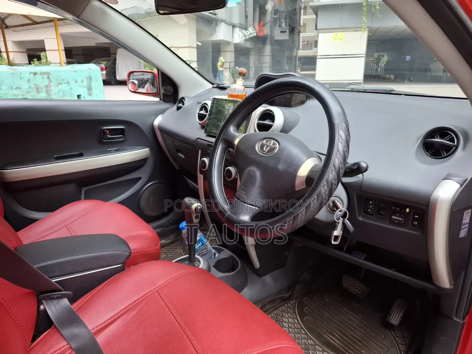 Toyota IST 2005 Red