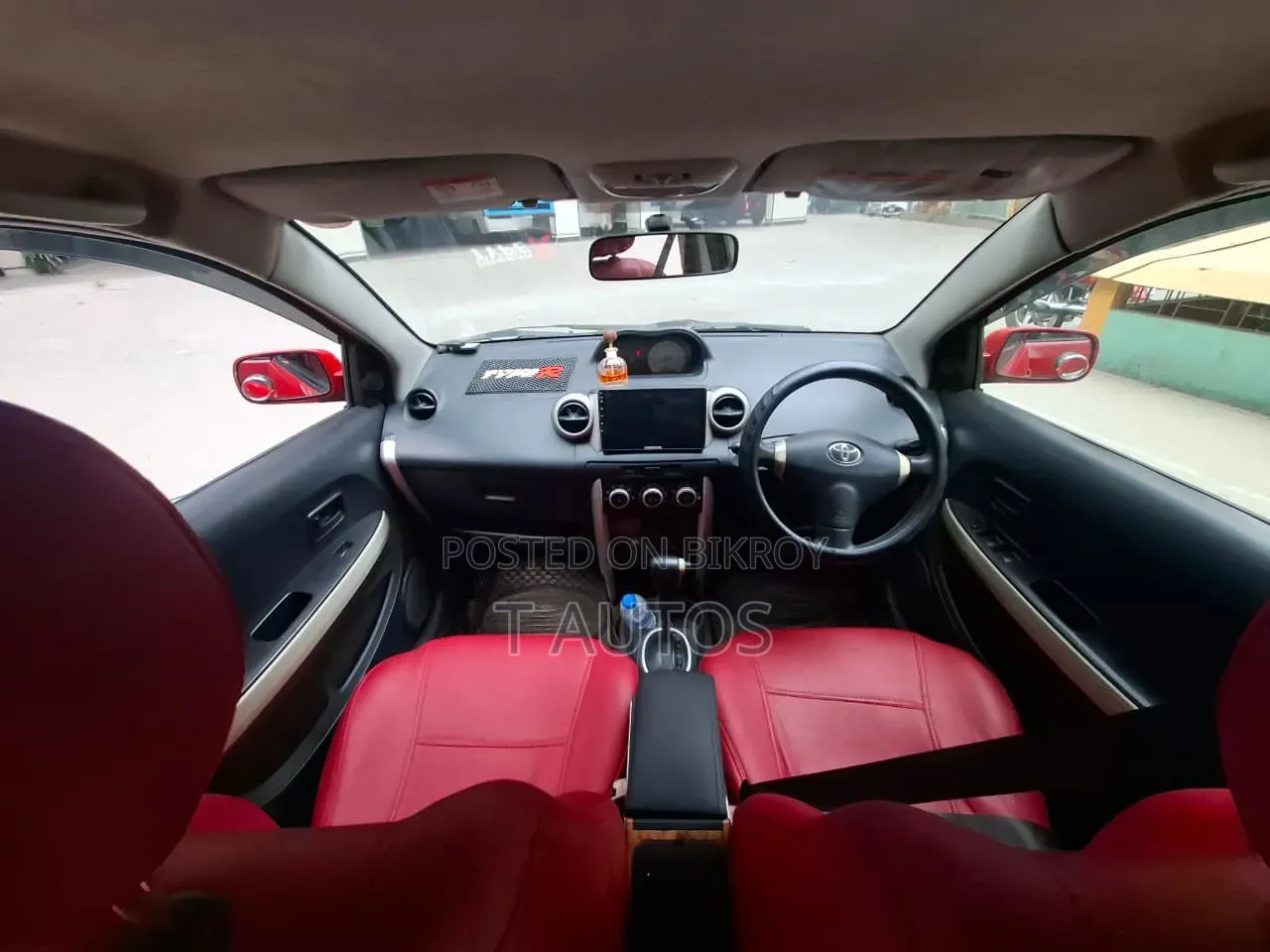 Toyota IST 2005 Red
