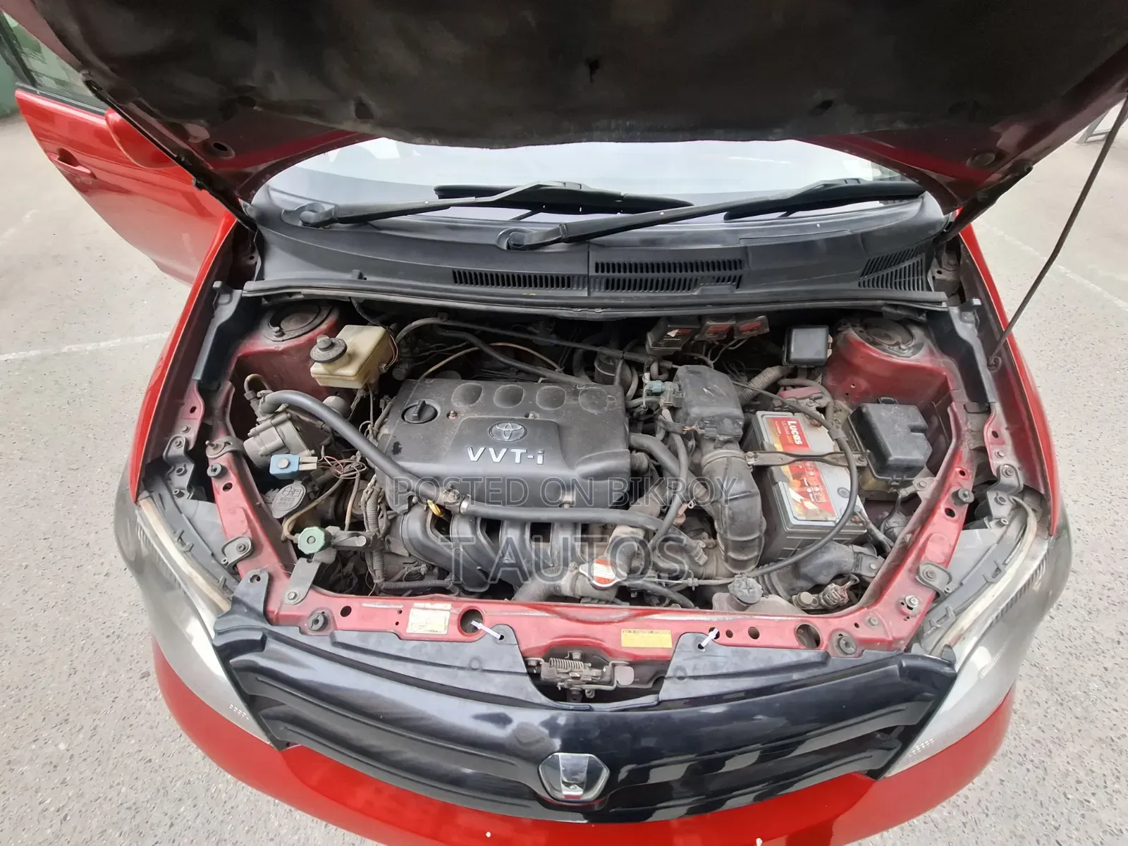 Toyota IST 2005 Red