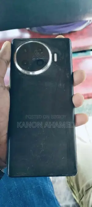 টেকনো স্পার্ক ২০ প্রো প্লাস ২৫৬ জিবি ব্ল্যাক