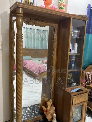 একাশি কাঠের ডেসিং টেবিল! মাত্র ১১৫০০ টাকায়