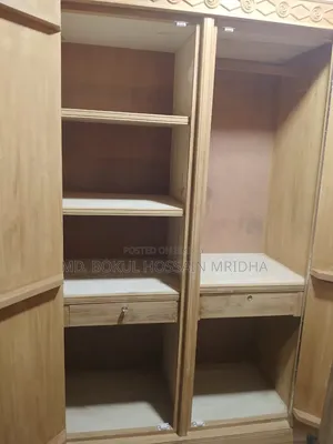 চিটাগাং সেগুন কাঠের আলমারি ৪ ফুট ৬ ফিট দুই পাল্লা