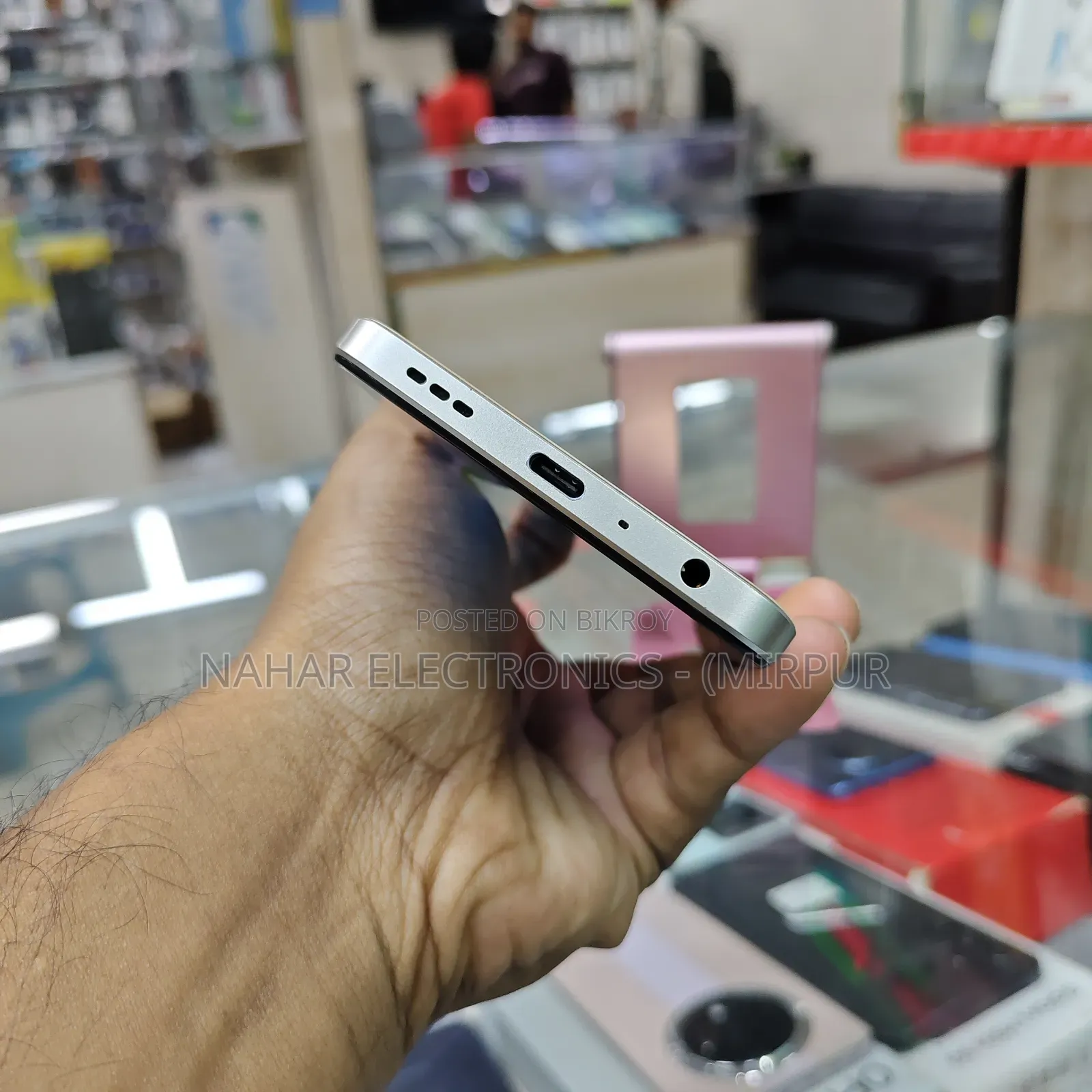 Oppo F23 256 GB Gold