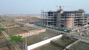 ৩ কাঠা কর্নার প্লট ৫০ ফুট X ২৫ ফুট @ ব্লক-এন