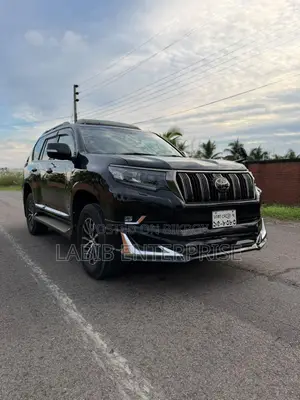 Toyota Land Cruiser Prado 2015 Black