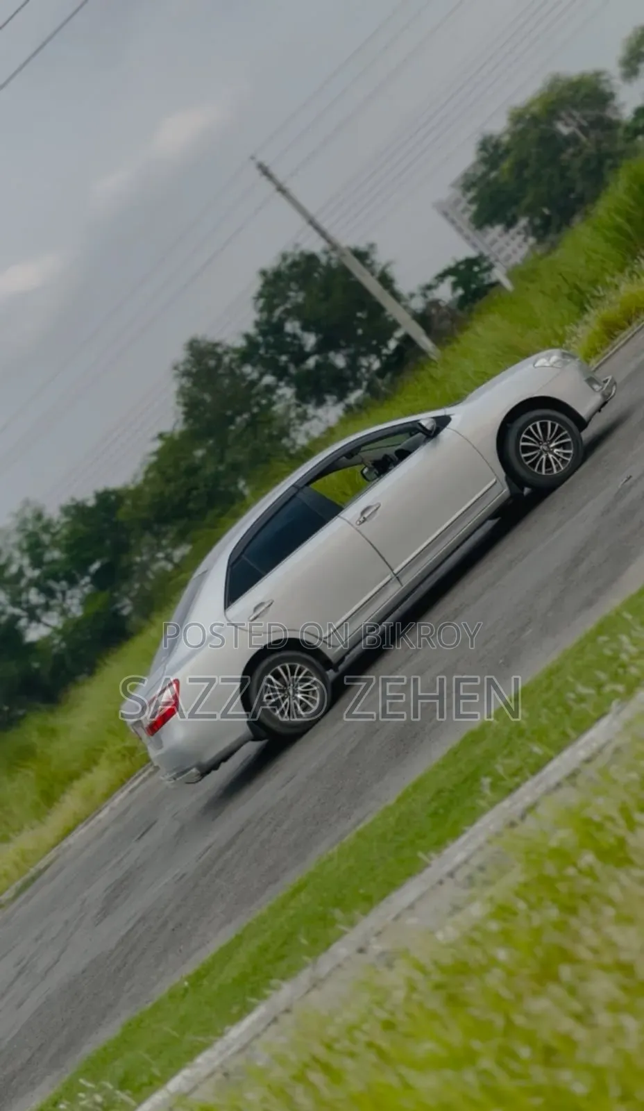 টয়োটা প্রিমিও ২০১০ সাদা