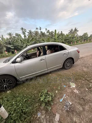 টয়োটা প্রিমিও ২০১০ সাদা