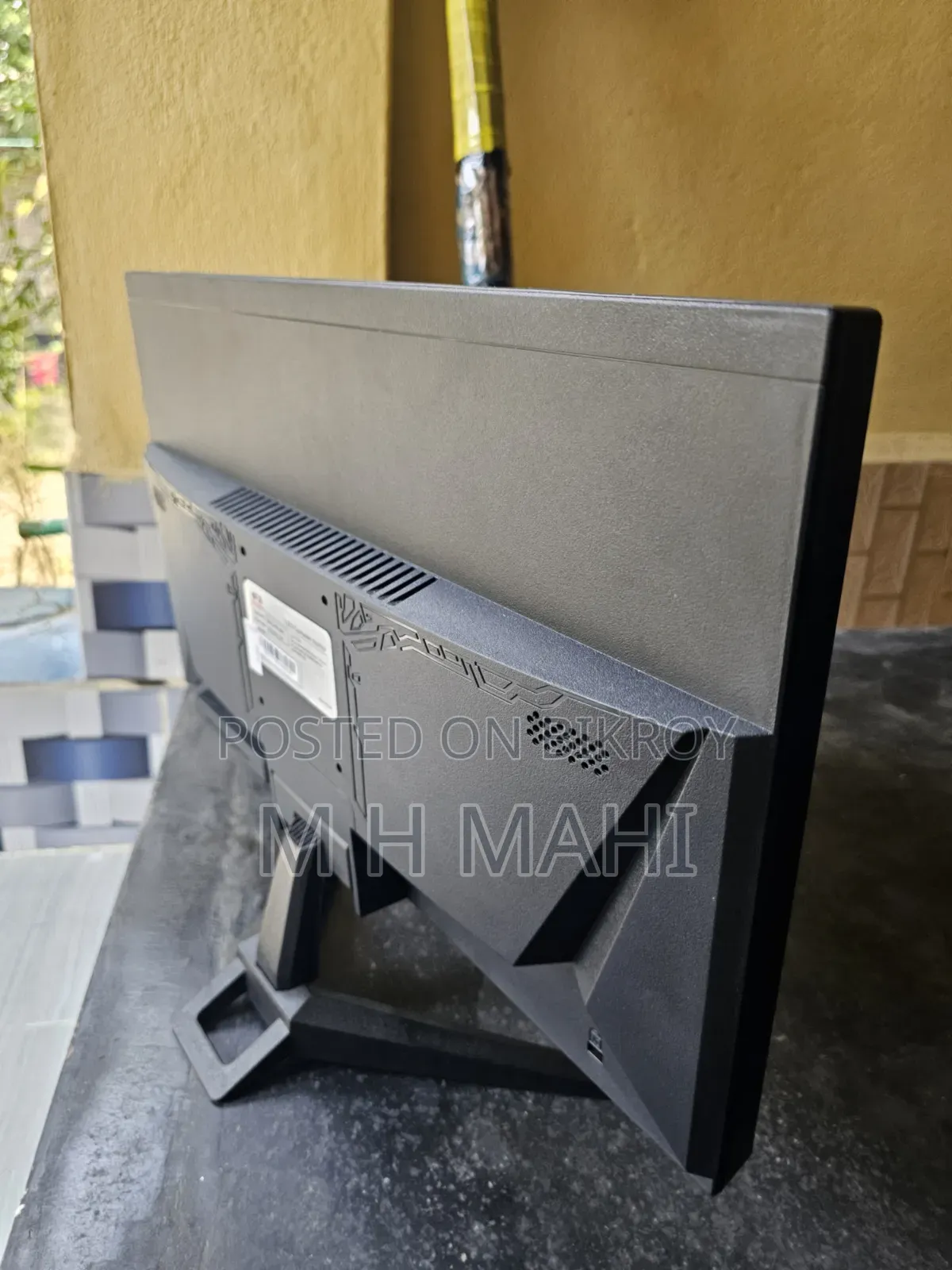 Gigasonic 18.5 Inch Monitor