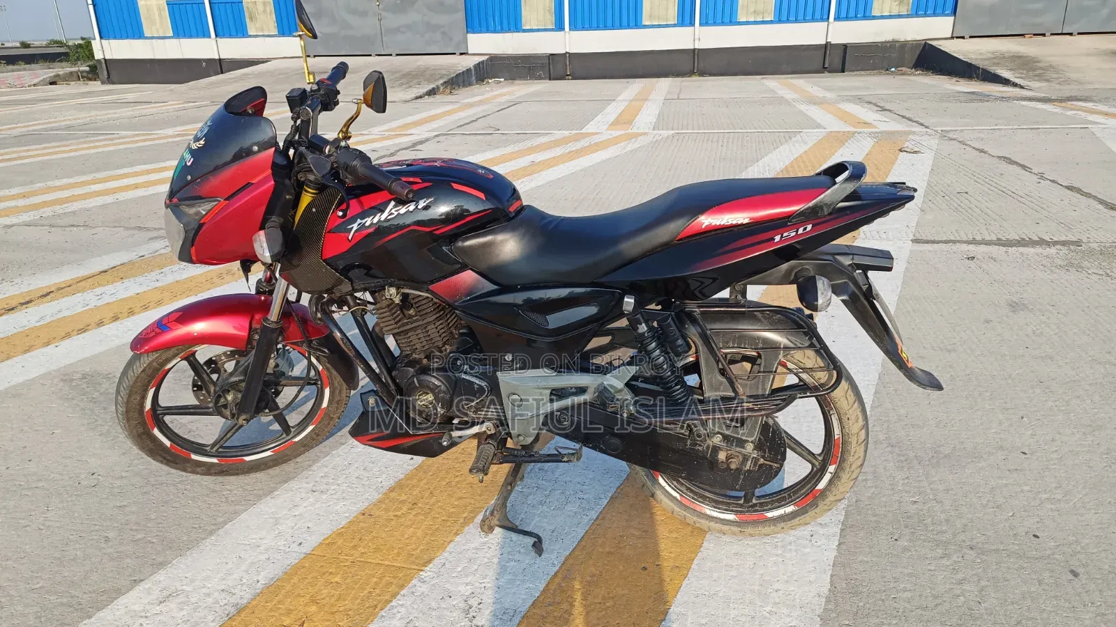 বাজাজ পালসার ১৫০ ২০২১ রেড