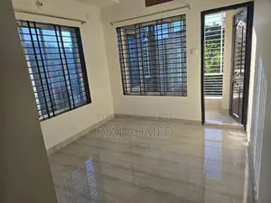 কাজলশাহ-এ ৩ বেডরুমের অ্যাপার্টমেন্ট ভাড়ا দেওয়া হবে