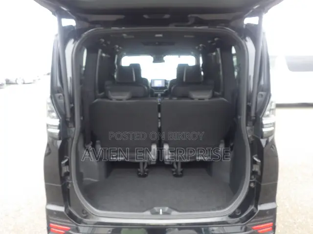 Toyota Voxy Hybrid S-Z 2-Wheel Drive 7-Seater 2022 Black