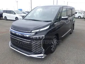 Toyota Voxy Hybrid S-Z 2-Wheel Drive 7-Seater 2022 Black