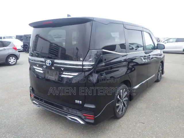 Toyota Voxy Hybrid S-Z 2-Wheel Drive 7-Seater 2022 Black