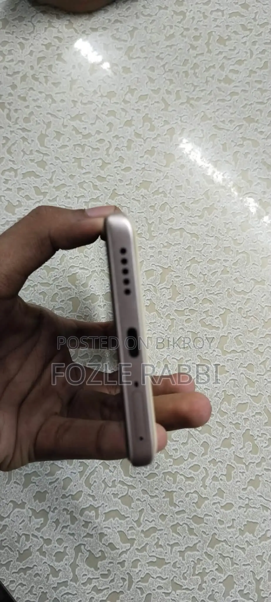 হেলিও ১০০ ২৫৬ জিবি রোজ গোল্ড