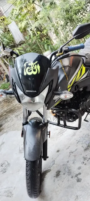 Honda Livo 2024 Silver