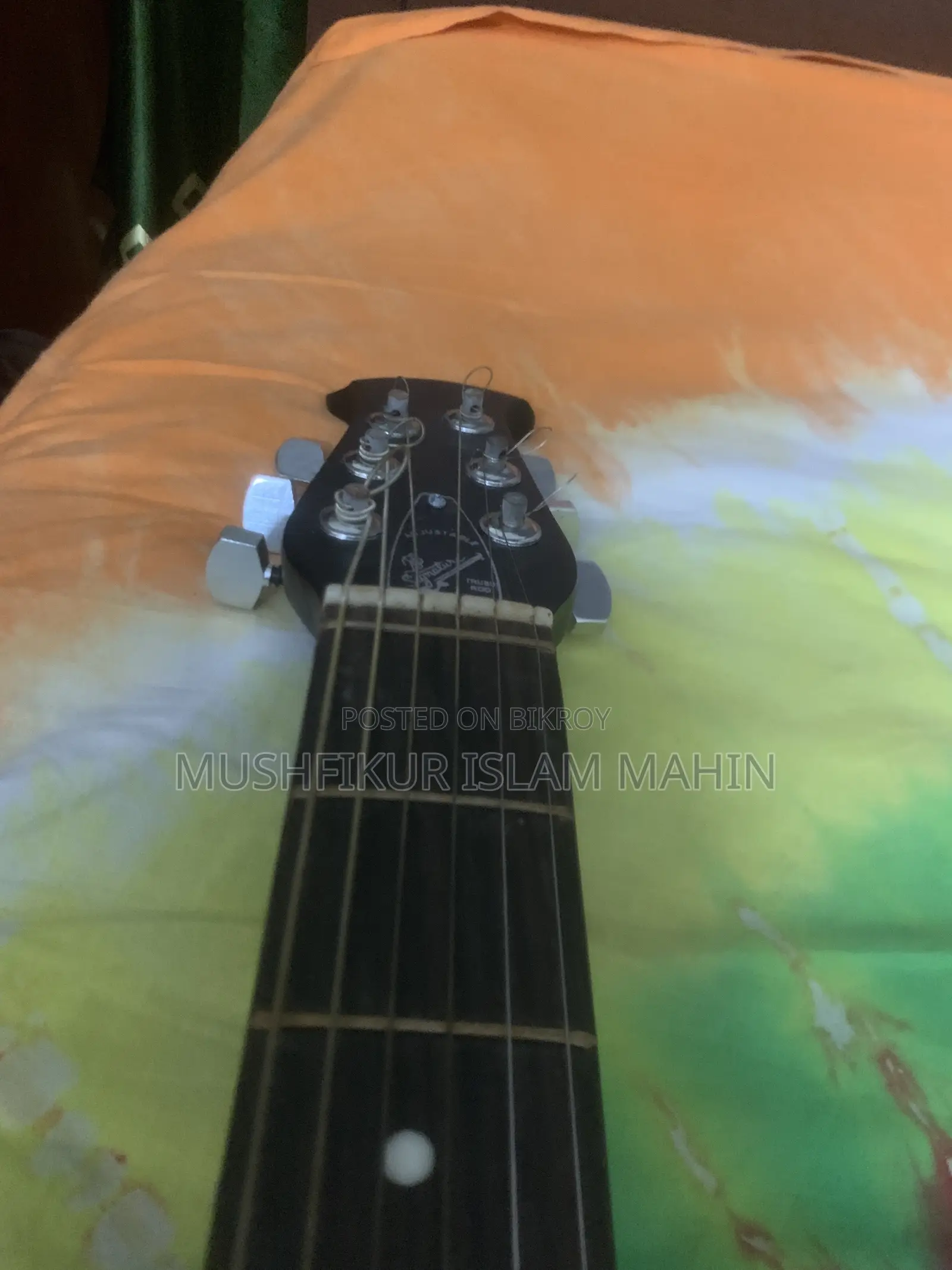 Signature Guitar (Almost New Condition)