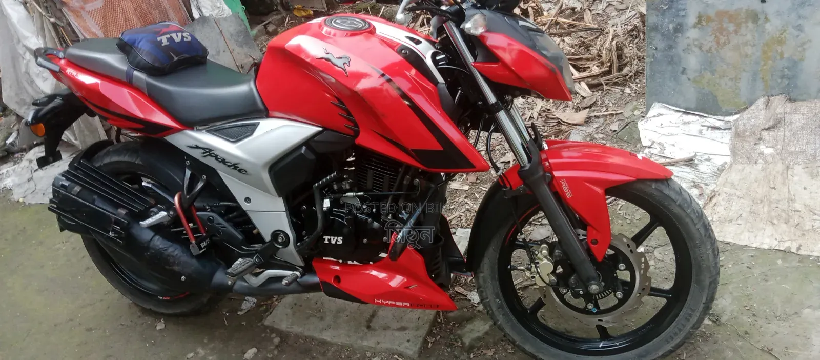 টিভিএস অ্যাপাচি আরটিআর ১৬০ ৪ভি ২০২৪ লাল