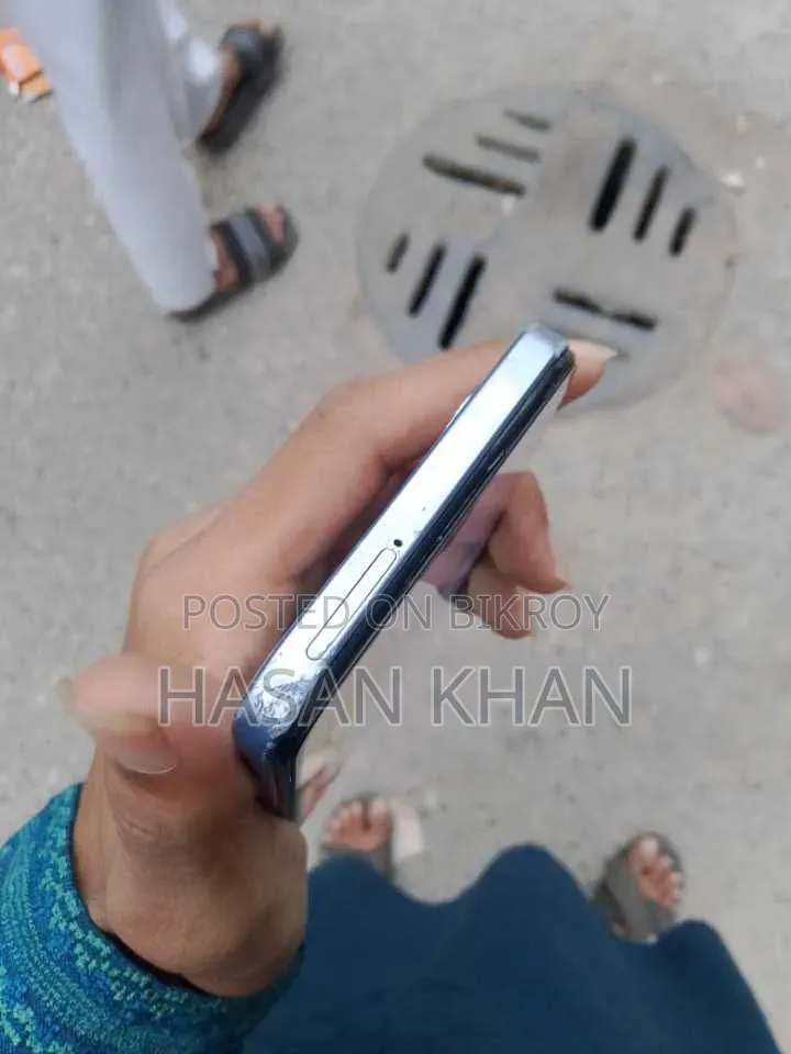 Vivo Y22s ১২৮ জিবি