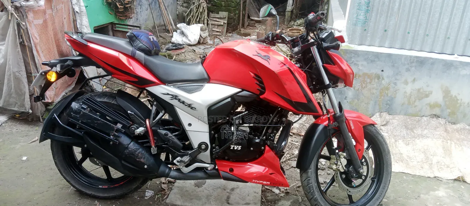 টিভিএস অ্যাপাচি আরটিআর ১৬০ ৪ভি ২০২৪ লাল