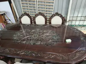 লেগ্যাসি ডাইনিং টেবিল