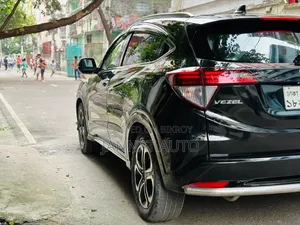 হোন্ডা ভেজেল ২০১৪ কালো