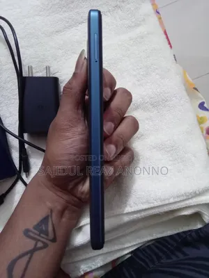 মোটর চলা মোটো জি২৪ ১২৮ জিবি নীল