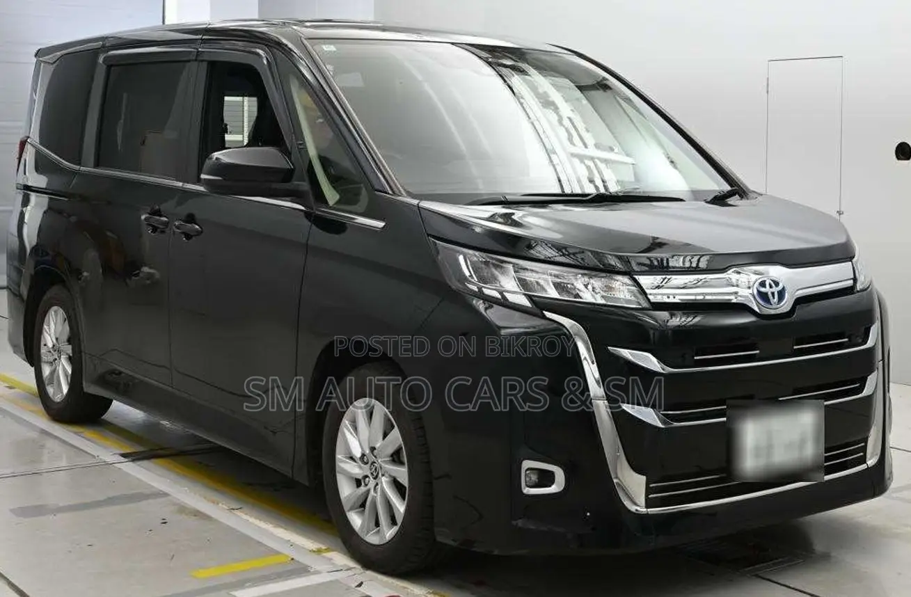 Toyota Noah 2022 Black