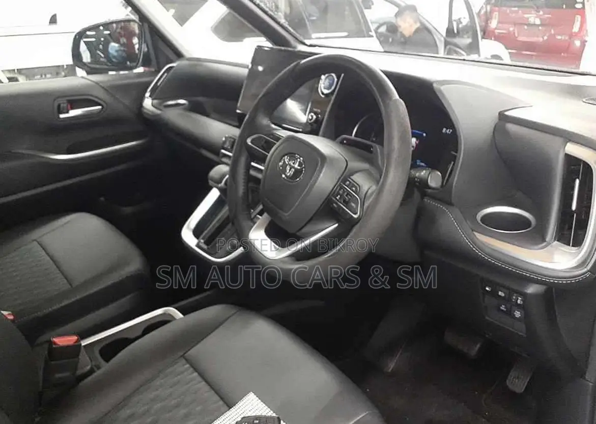 Toyota Noah 2022 Black