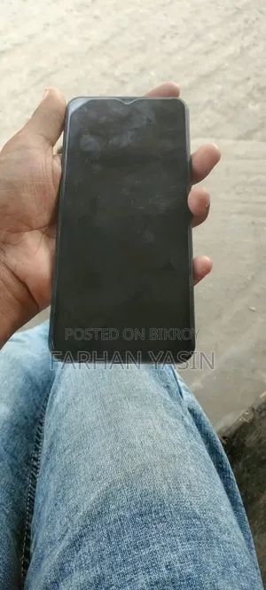 Vivo Y17s 128 GB