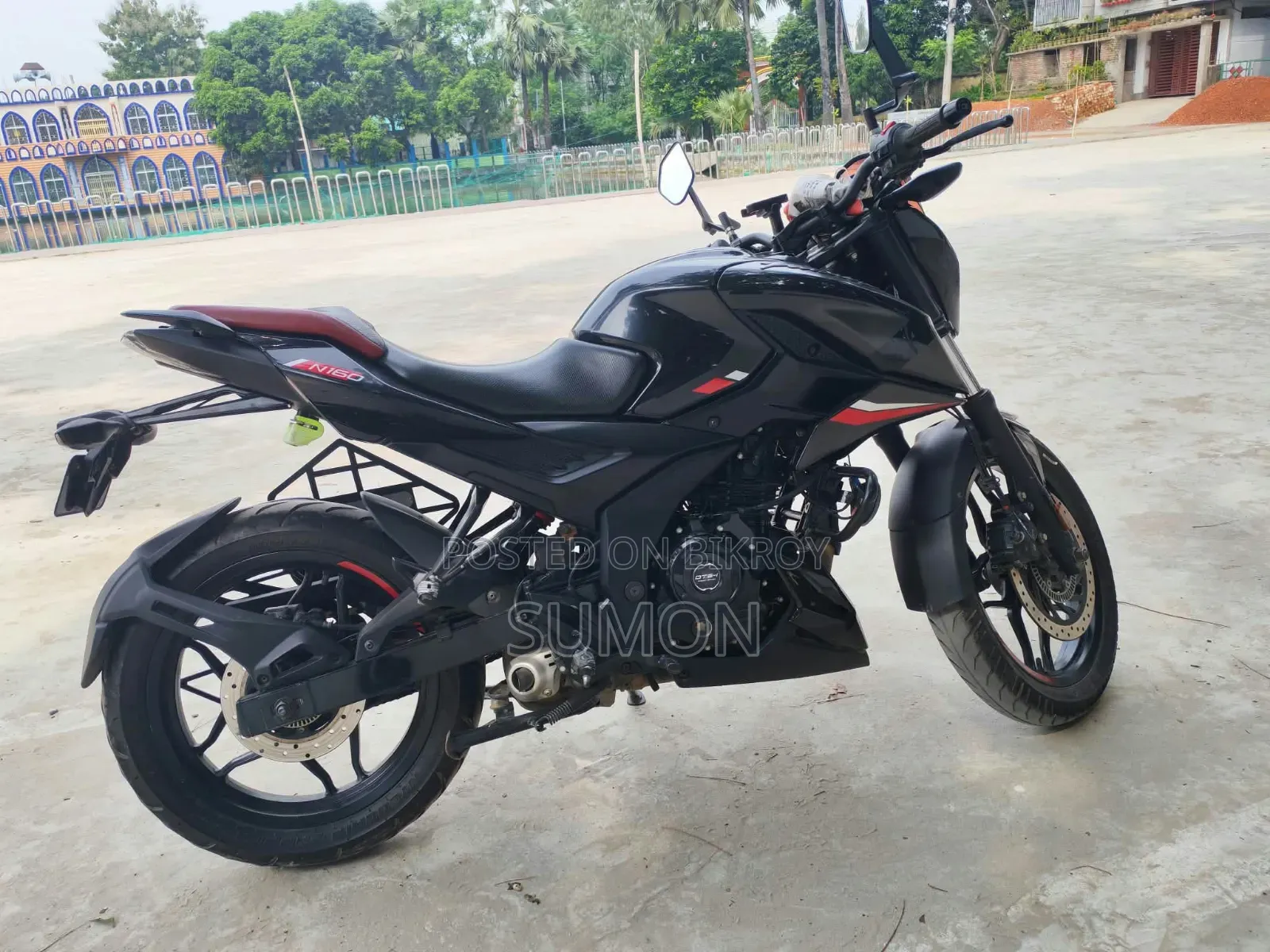 বাজাজ পালসার এনএস ১৬০ ২০২৪ কালো