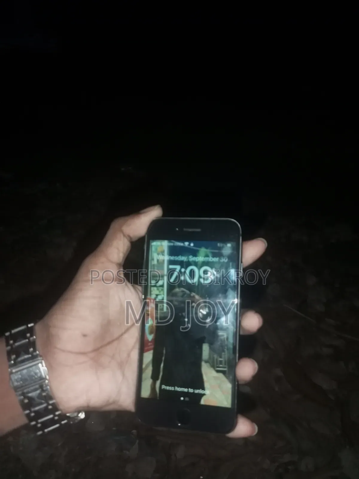 New Apple iPhone 8 64 GB Black