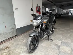 Suzuki Gixxer 2015 Gray