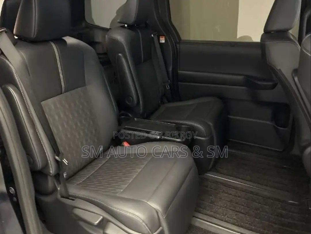 Toyota Noah 2022 Black