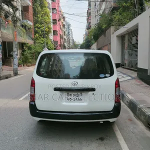 টয়োটা প্রোবক্স ২০০৪ সাদা