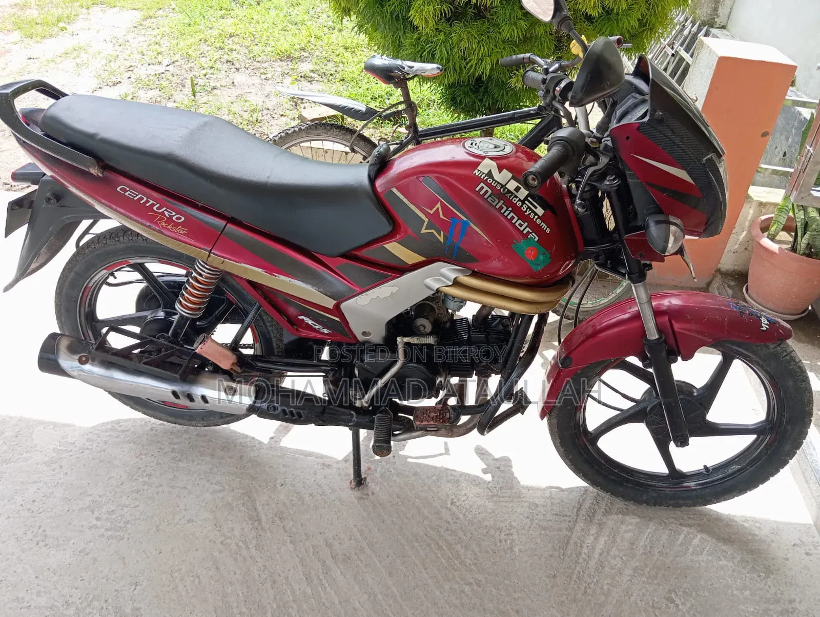 Mahindra Centuro 2021 Red
