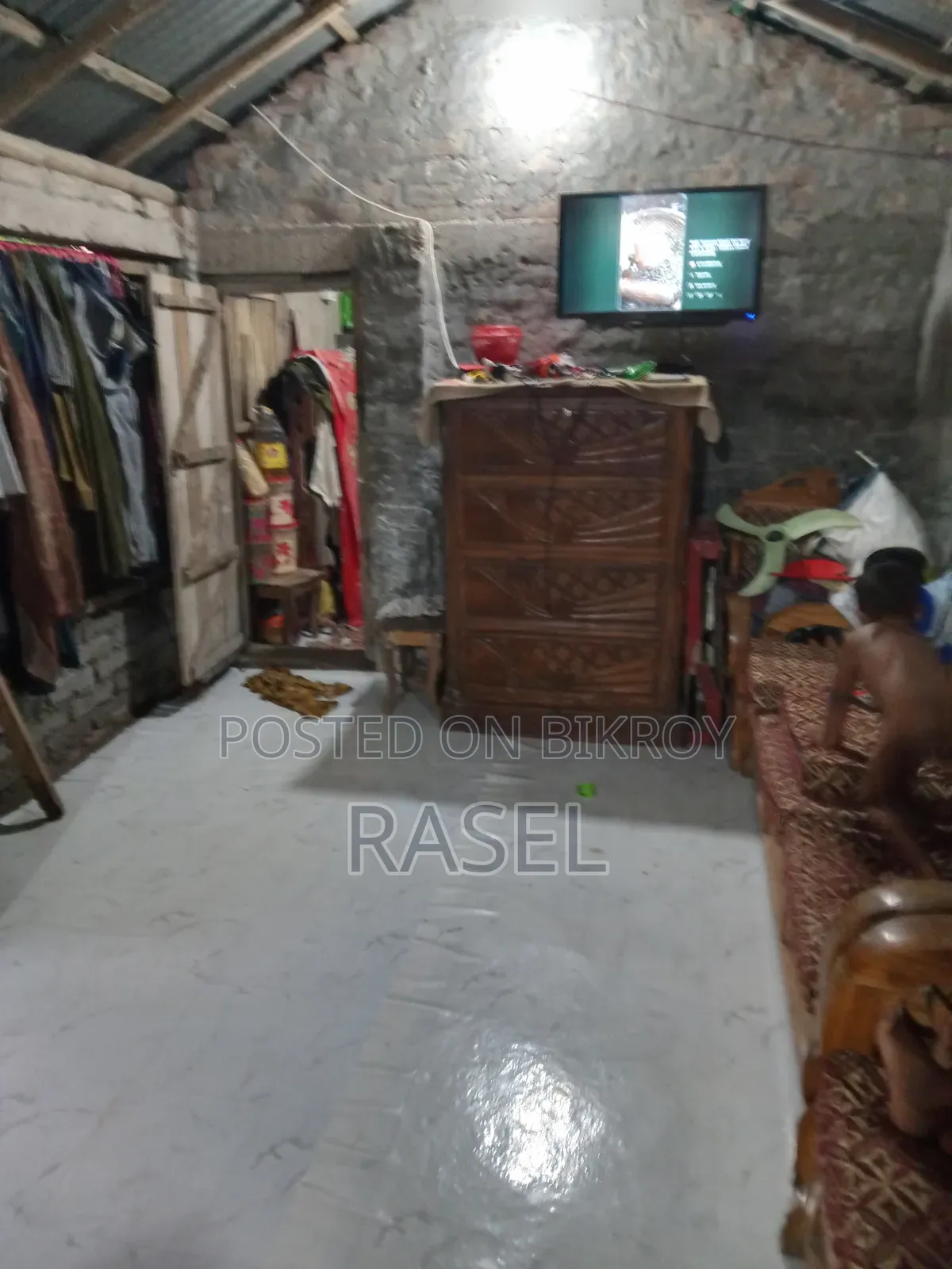 রূপসায় বাড়িসহ ২ বেডরুমের জায়গা বিক্রি হবে