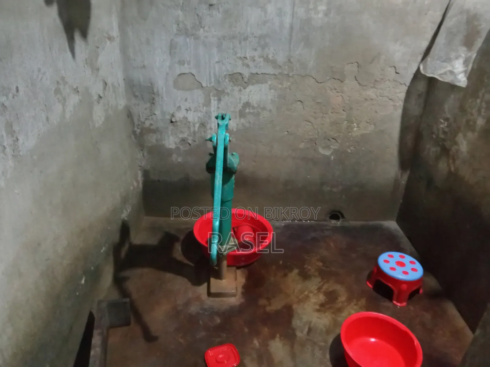 রূপসায় বাড়িসহ ২ বেডরুমের জায়গা বিক্রি হবে