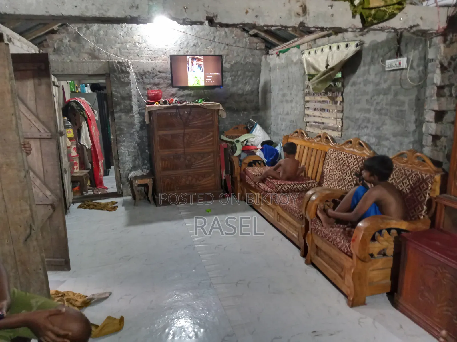 রূপসায় বাড়িসহ ২ বেডরুমের জায়গা বিক্রি হবে