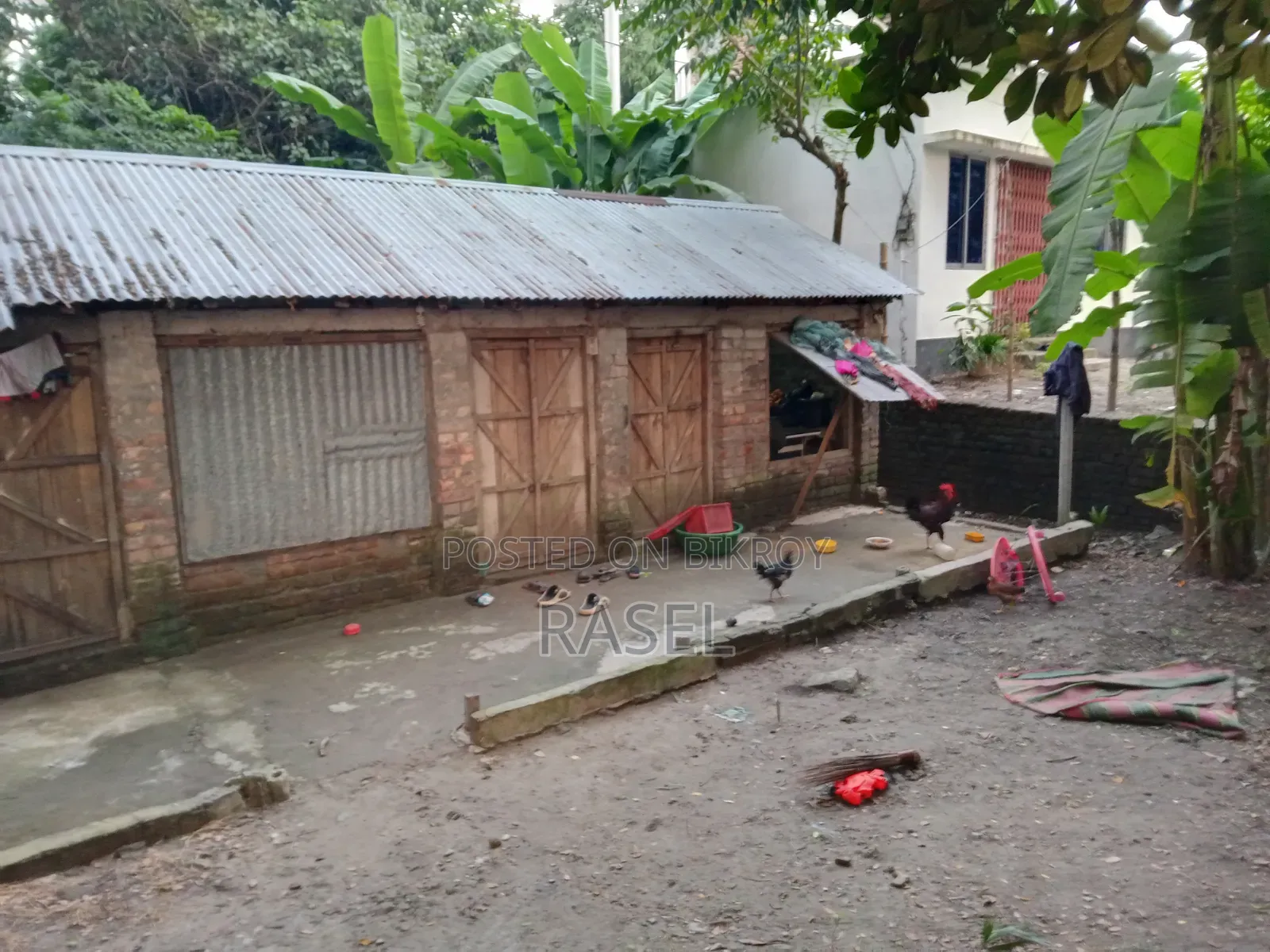রূপসায় বাড়িসহ ২ বেডরুমের জায়গা বিক্রি হবে