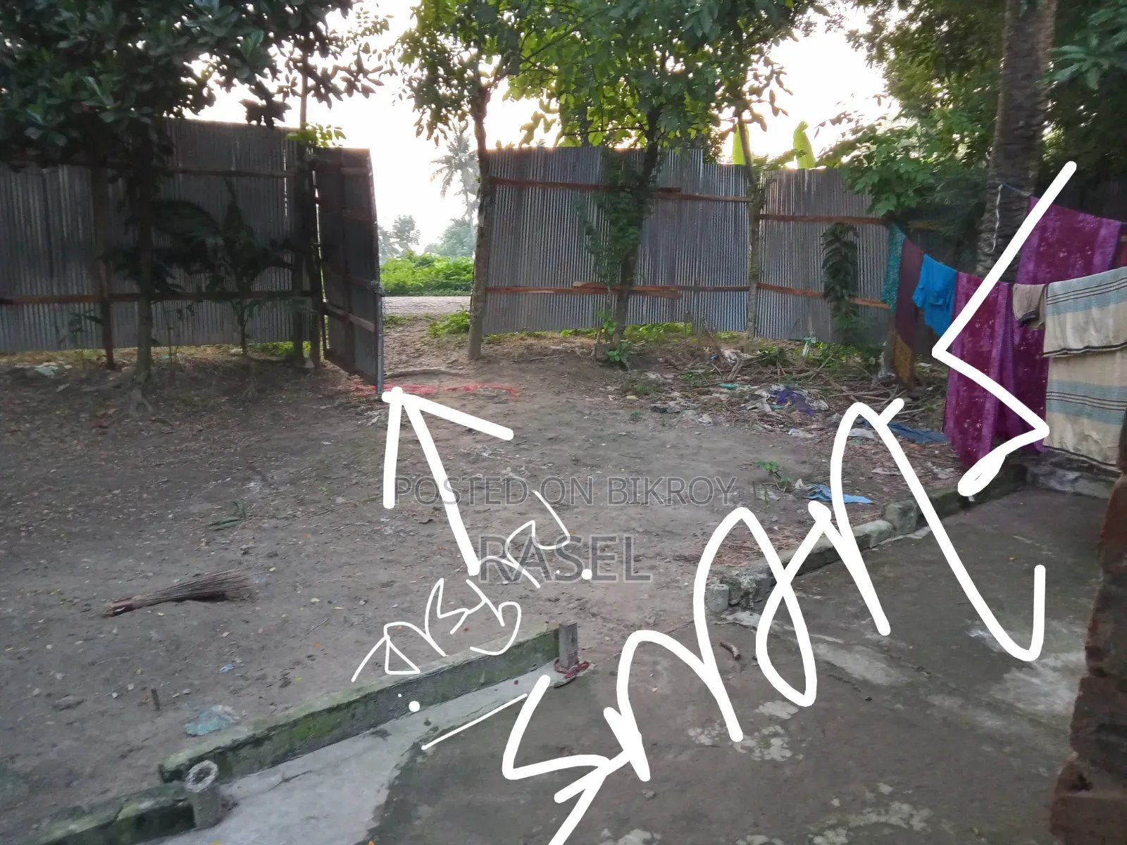 রূপসায় বাড়িসহ ২ বেডরুমের জায়গা বিক্রি হবে