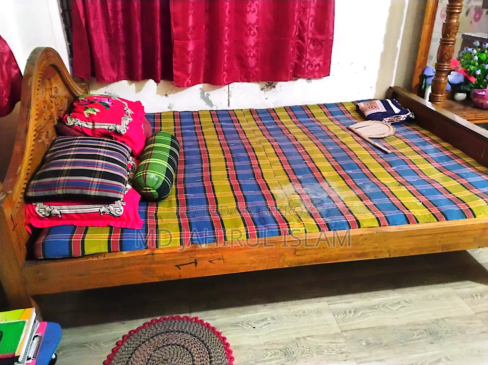 মেহগনি কাঠের খাট