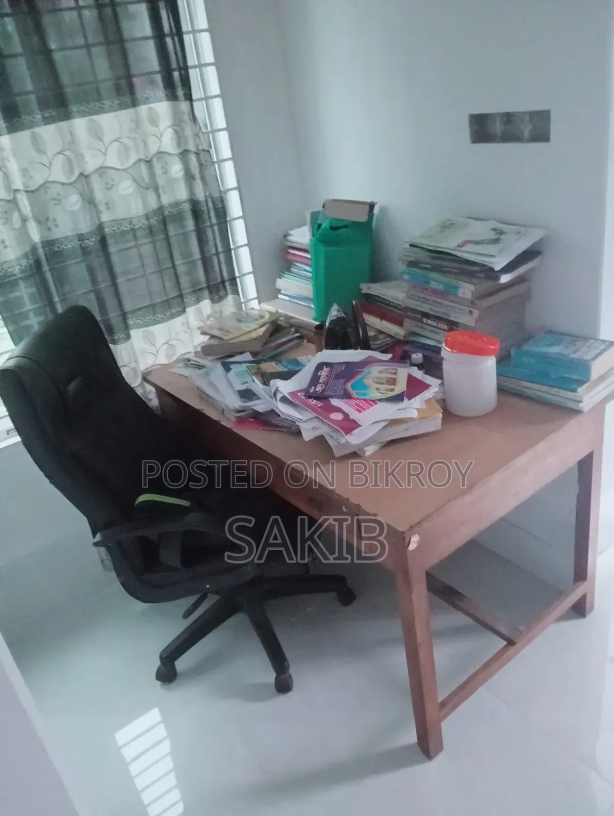 Wooden Study Table for Students of Good Quality