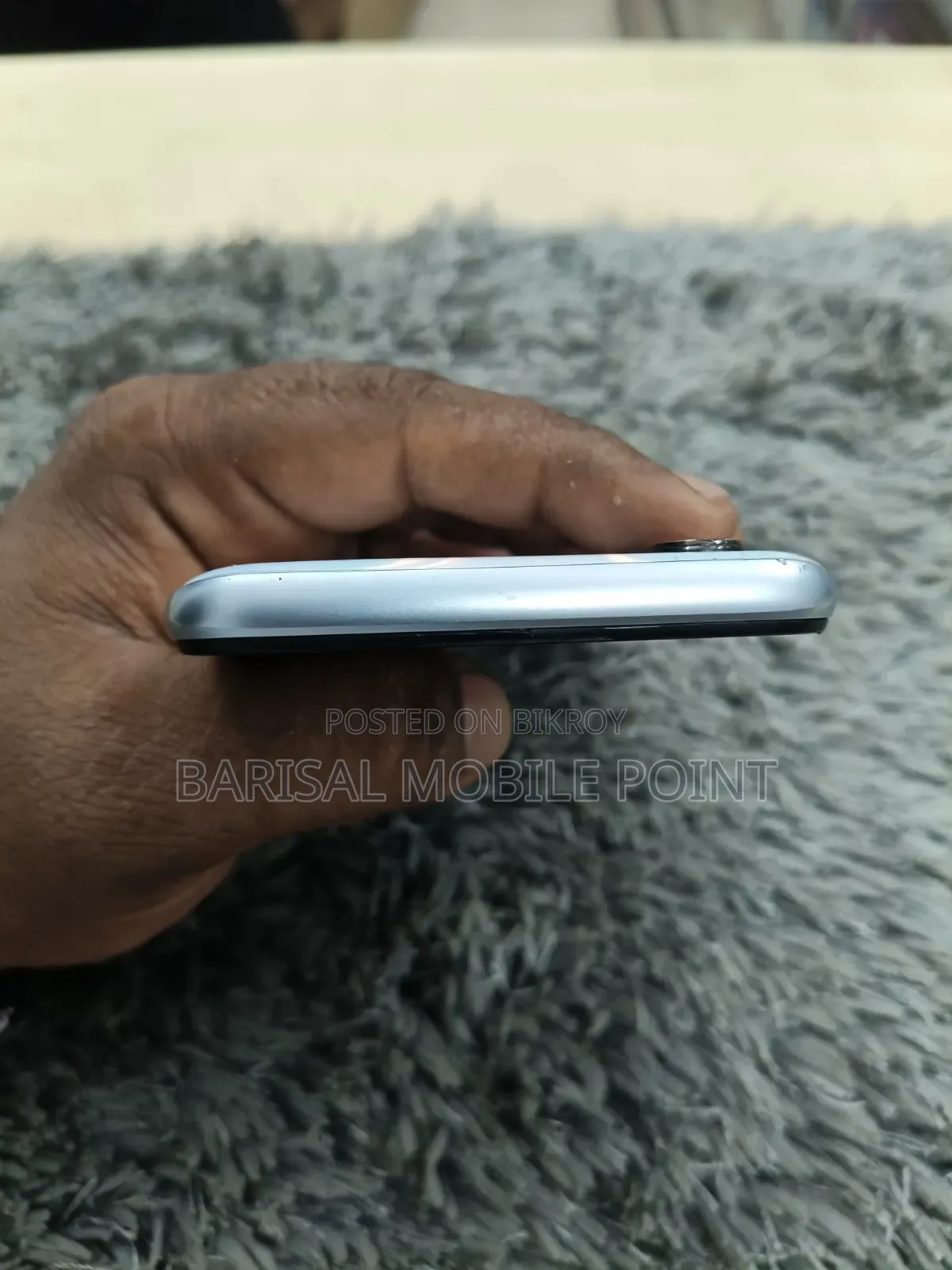 Realme 128 GB White