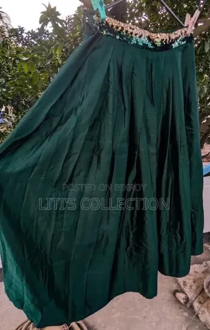 টপ স্কার্ট