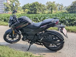 Honda Hornet 2025 Black