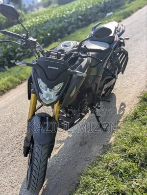 Honda Hornet 2025 Black