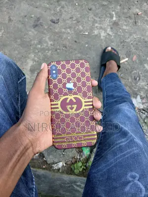 অ্যাপল আইফোন এক্স ২৫৬ জিবি ব্ল্যাক