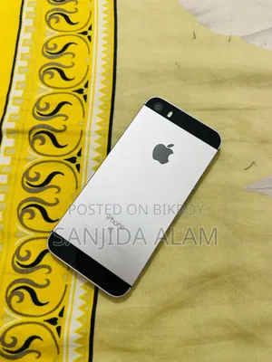 Apple iPhone SE 32 GB Gray