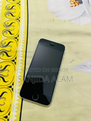Apple iPhone SE 32 GB Gray